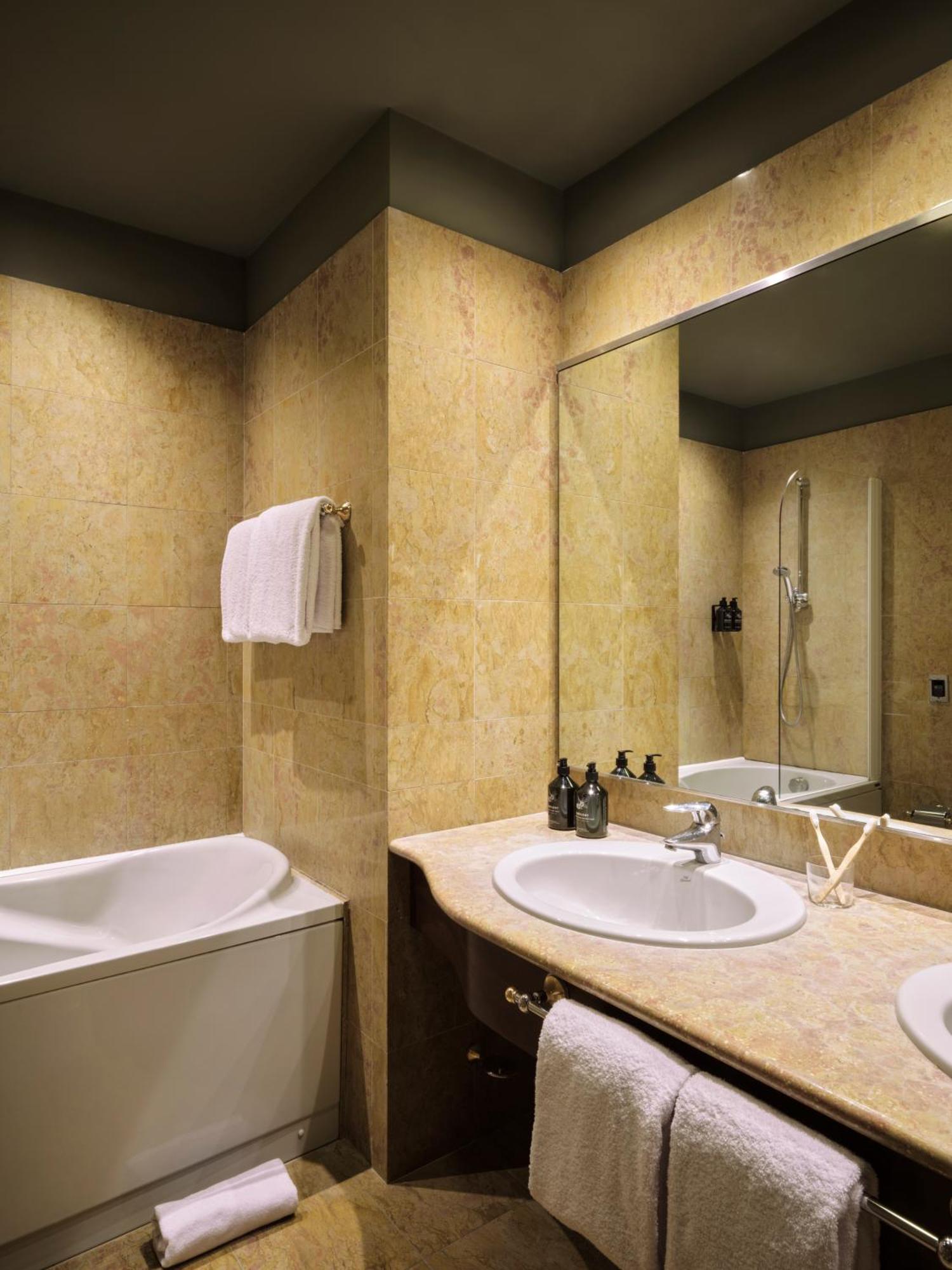 Max Brown Hotel Missori, Part Of Sircle Collection ميلان المظهر الخارجي الصورة