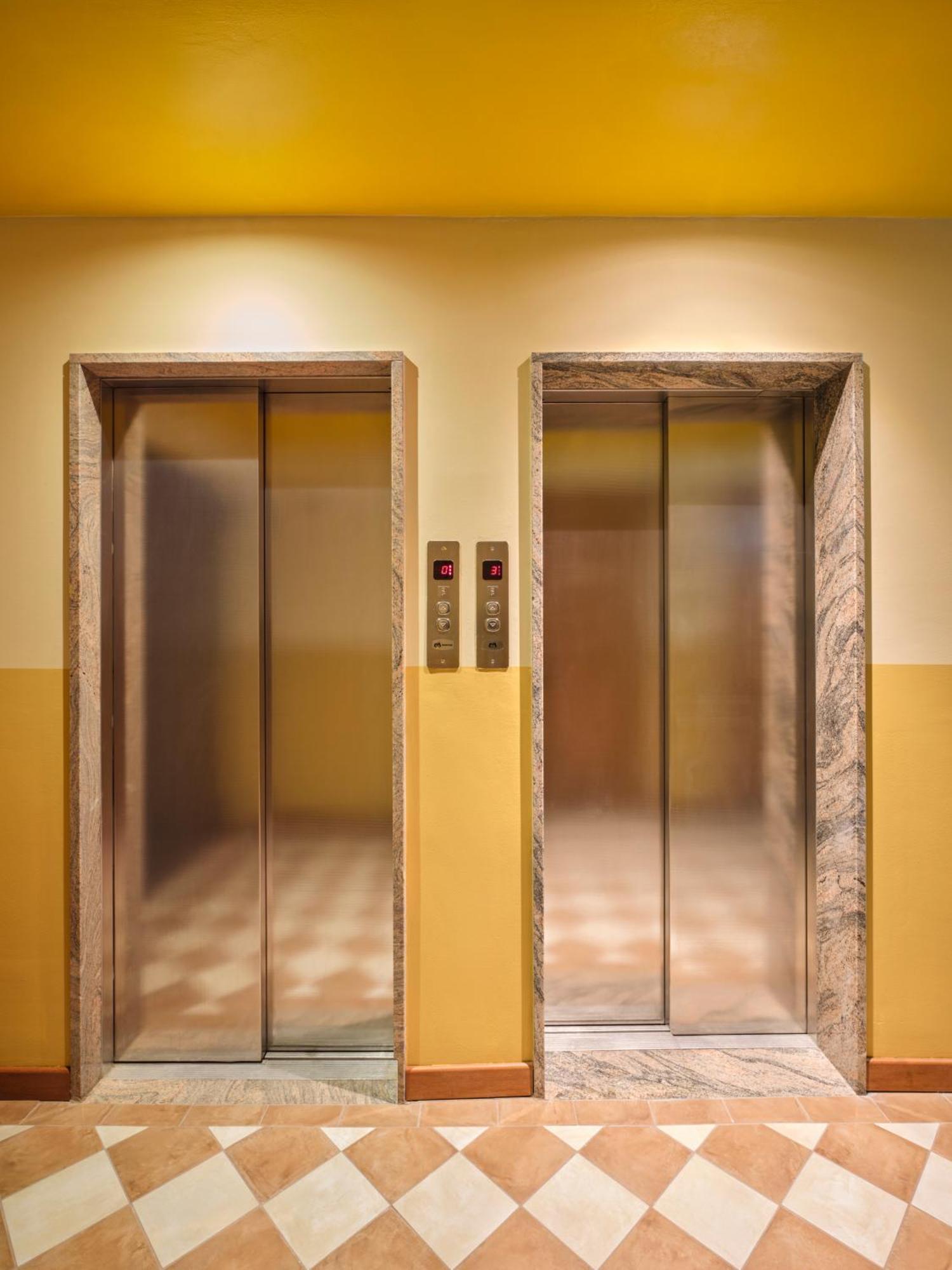 Max Brown Hotel Missori, Part Of Sircle Collection ميلان المظهر الخارجي الصورة